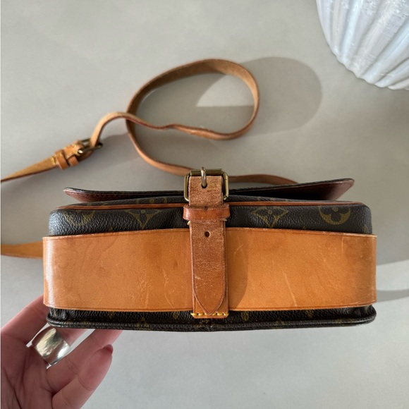 Authentic gently used Louis Vuitton Cartouchiere crossbody bag - Picture 3 of 10
